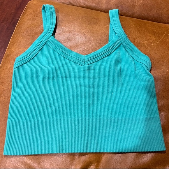 Turquoise Ribbed Tank Top - Picture 2 of 4